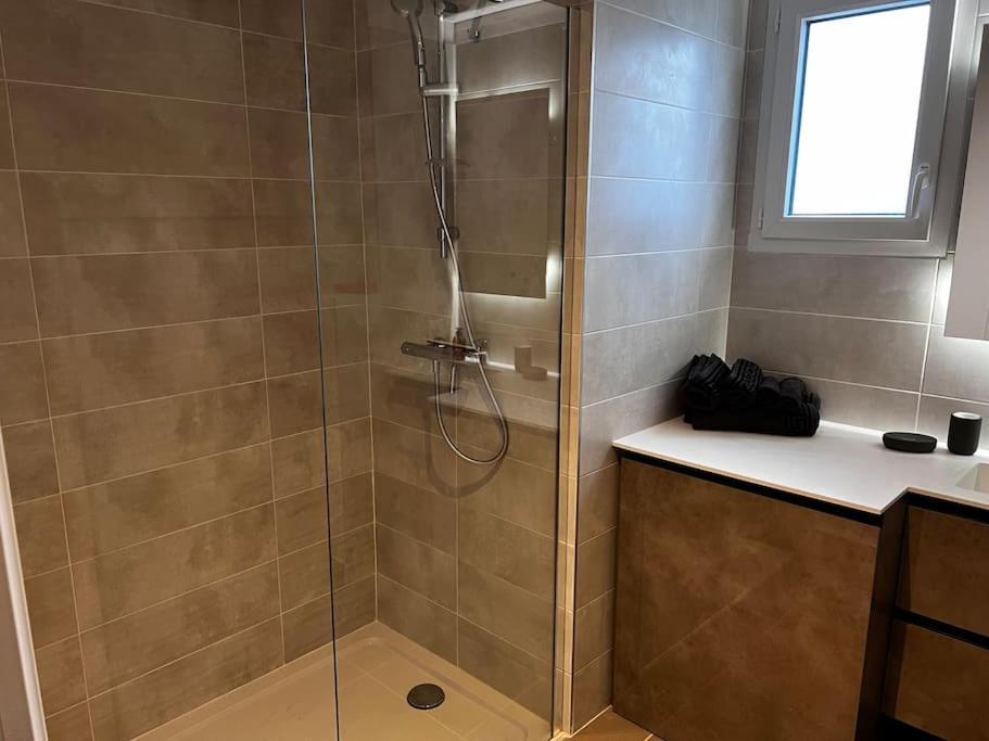 T2 Neuf + Piscine, 5 Mn A Pied Des Plages Serignan Exterior photo
